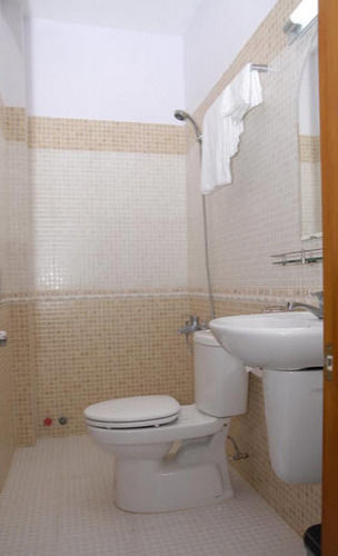 Mai Vy Hotel Ho Chi Minh City Exterior photo